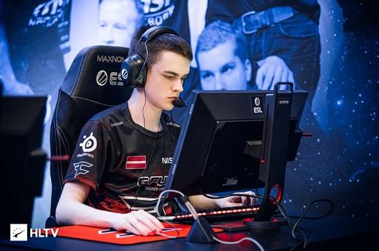 保时捷与拳头游戏合作推动英雄联盟手游新体验